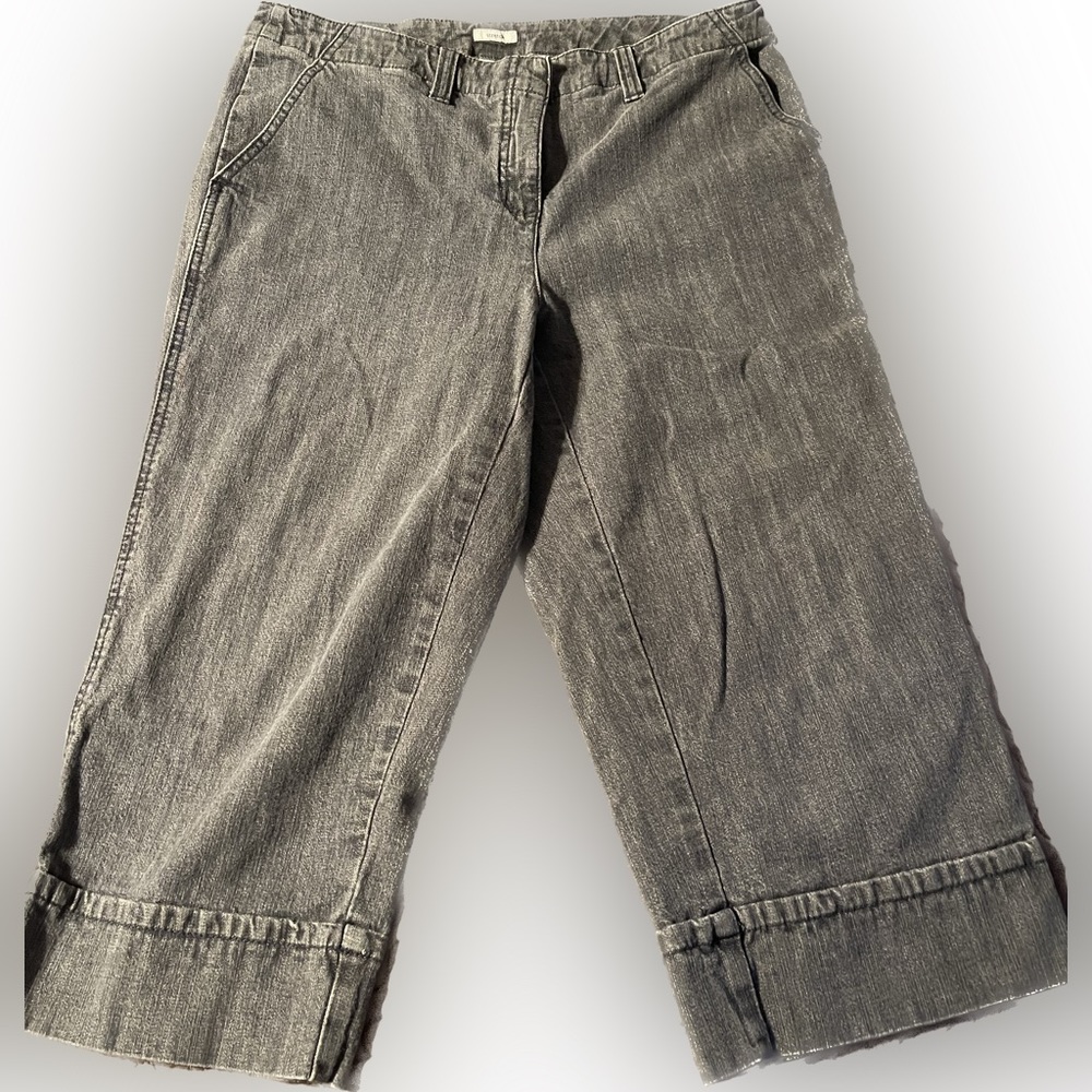 Liz and Co capris size 14